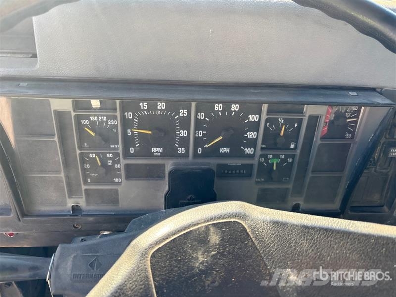 International 4900 4x2 Air Compressor Truck Oprema za obradu