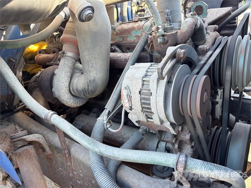 International 4900 4x2 Air Compressor Truck Oprema za obradu