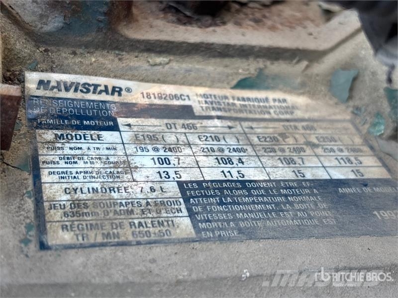 International 4900 4x2 Air Compressor Truck Oprema za obradu