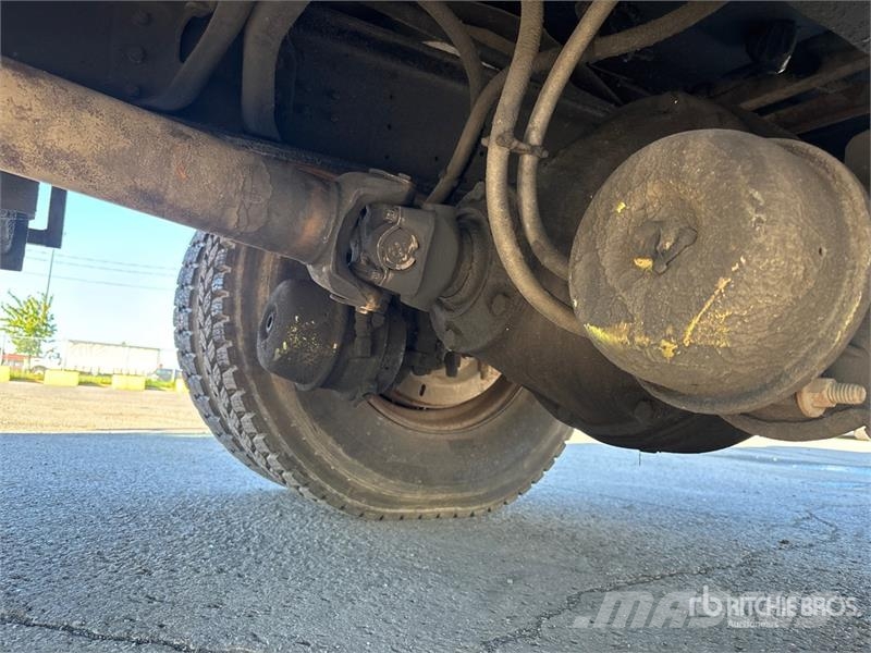 International 4900 4x2 Air Compressor Truck Oprema za obradu