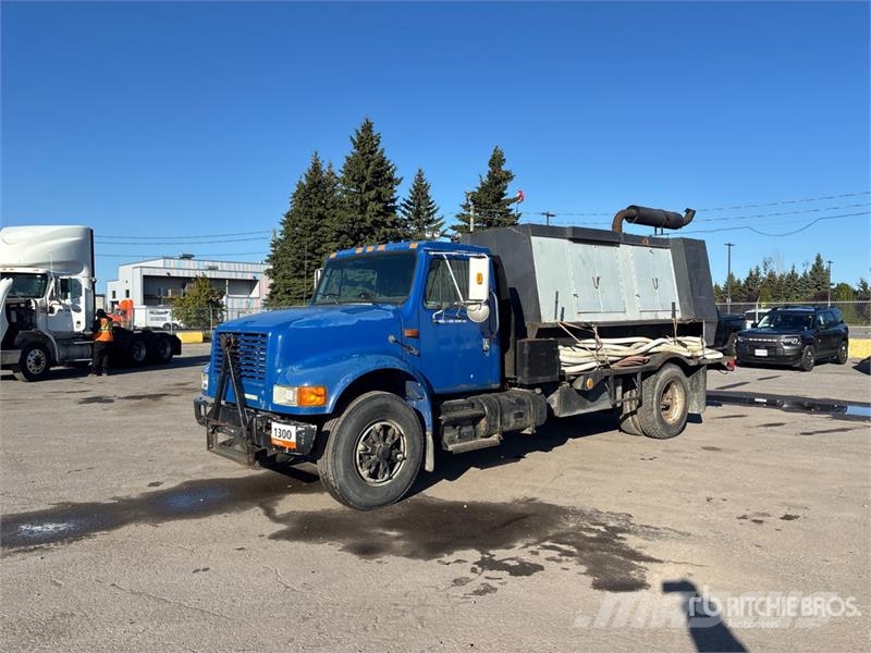 International 4900 4x2 Air Compressor Truck Oprema za obradu