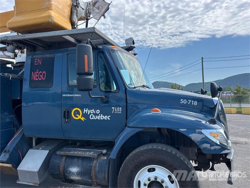 International 500-50-RU 50 ft on International 7400 6x4 Extende المنصات الهوائية المثبتة على شاحنة