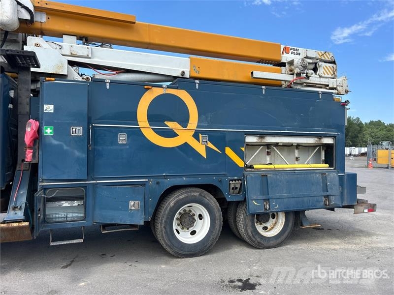 International 500-50-RU 50 ft on International 7400 6x4 Extende المنصات الهوائية المثبتة على شاحنة
