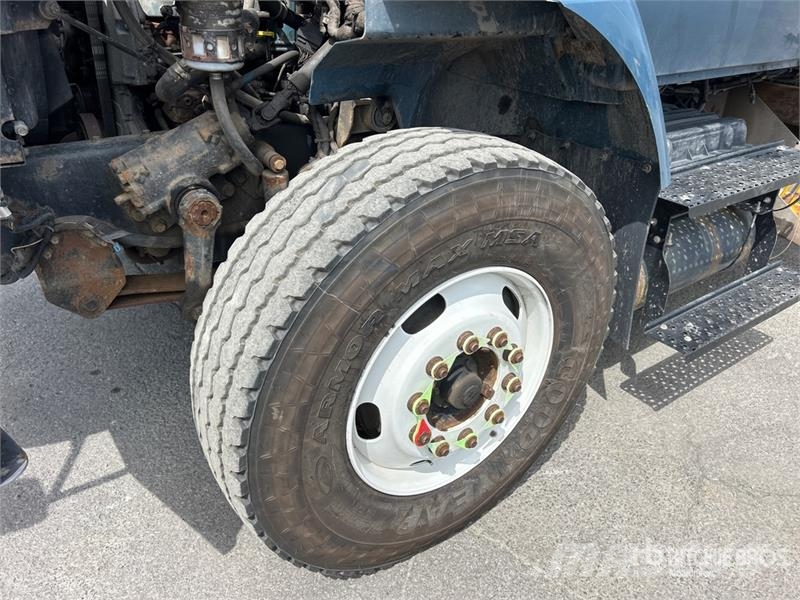 International 500-50-RU 50 ft on International 7400 6x4 Extende المنصات الهوائية المثبتة على شاحنة