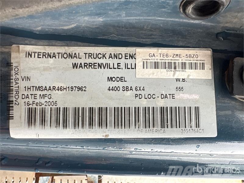 International 500-50-RUT 50 ft on International 4400 6x4 Bucket Auto košare