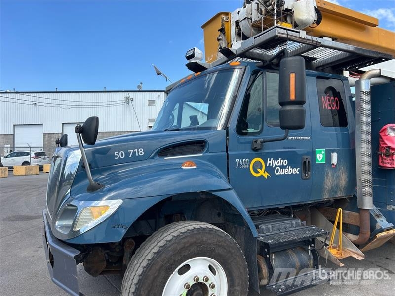 International 500-50-RU 50 ft on International 7400 6x4 Extende المنصات الهوائية المثبتة على شاحنة