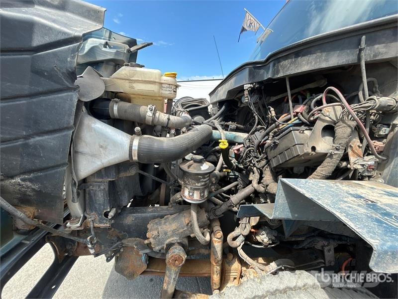 International 500-50-RU 50 ft on International 7400 6x4 Extende المنصات الهوائية المثبتة على شاحنة