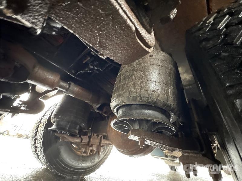 International 500-50-RUT 50 ft on International 4400 6x4 Bucket Auto košare