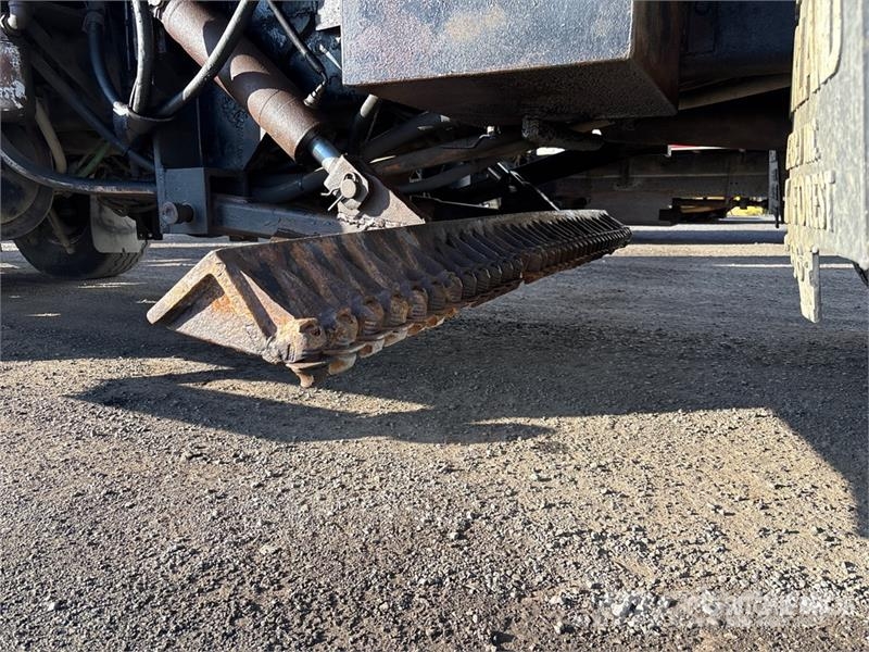 International 5500 6x4 Snow Plow Truck 多目的/汎用車両