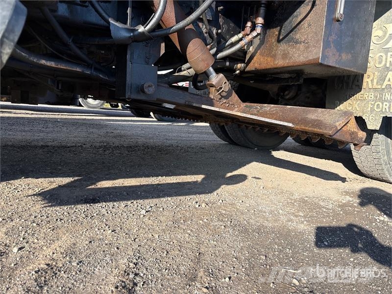 International 5500 6x4 Snow Plow Truck 多目的/汎用車両