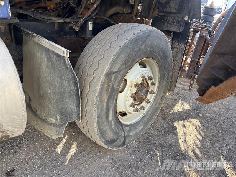 International 5500 6x4 Snow Plow Truck 多目的/汎用車両