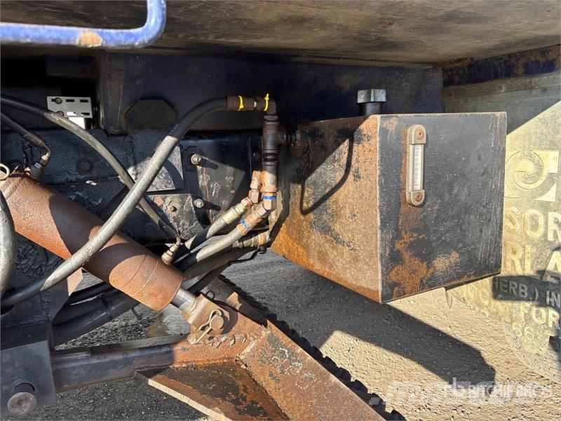 International 5500 6x4 Snow Plow Truck 多目的/汎用車両