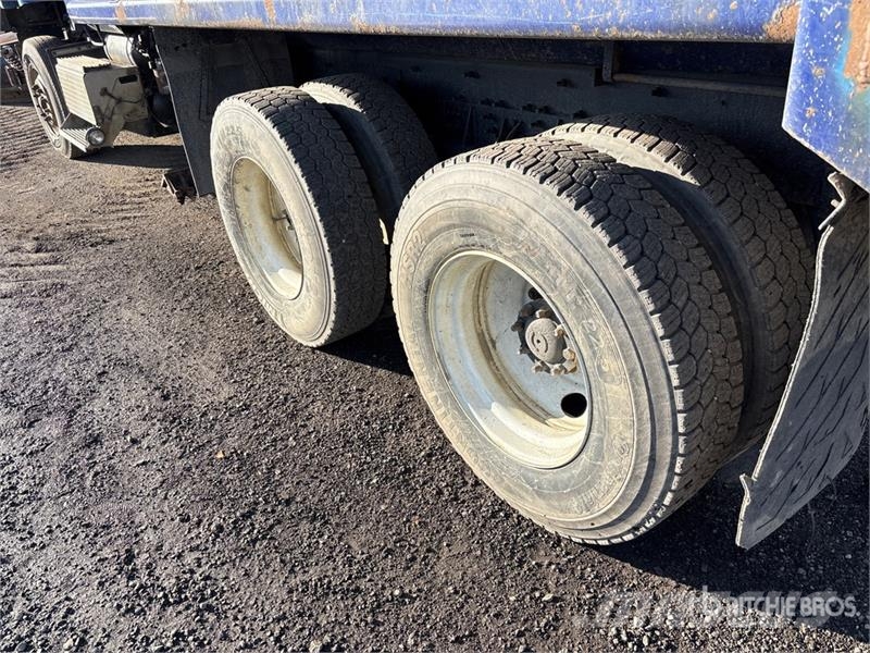 International 5500 6x4 Snow Plow Truck 多目的/汎用車両
