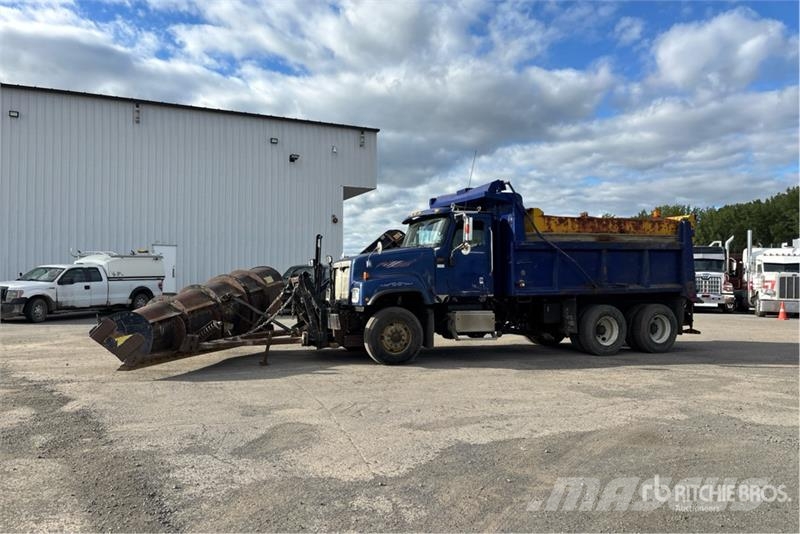 International 5500 6x4 Snow Plow Truck Komunální / Multi-užitková vozidla