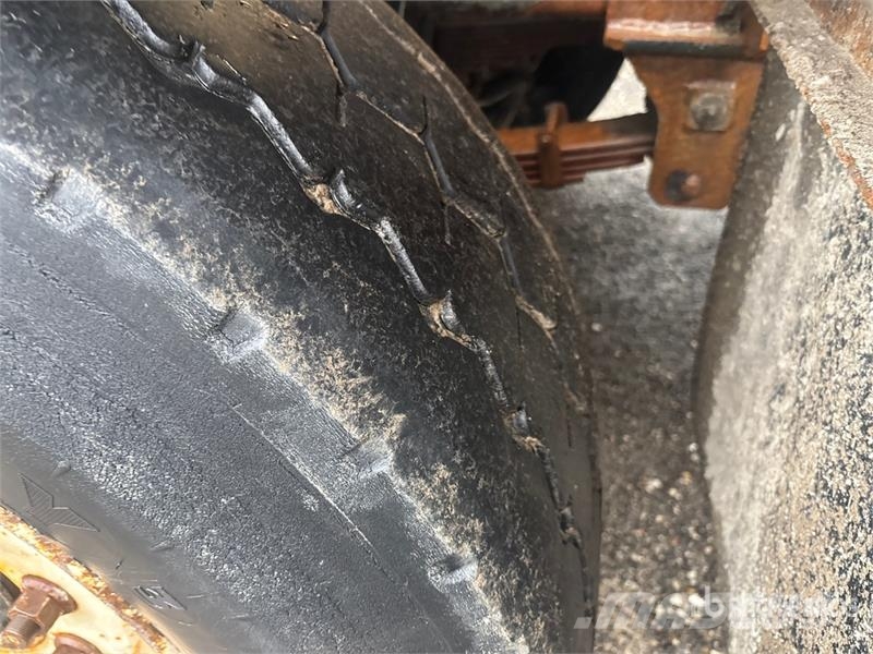 International 5600i Gruszki do betonu