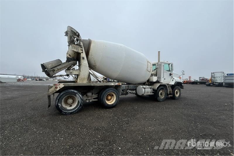 International 5600i Gruszki do betonu