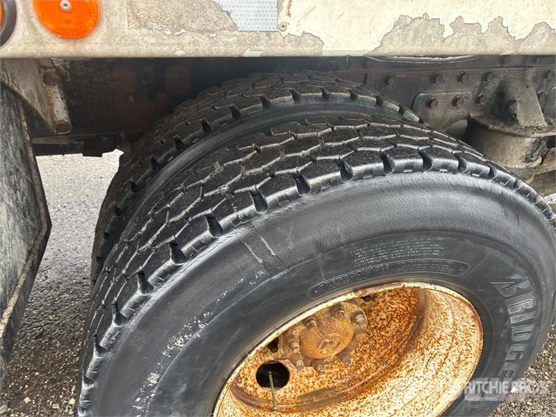 International 5600i Gruszki do betonu