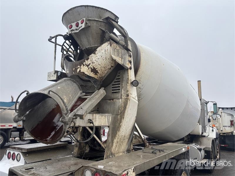 International 5600i Gruszki do betonu