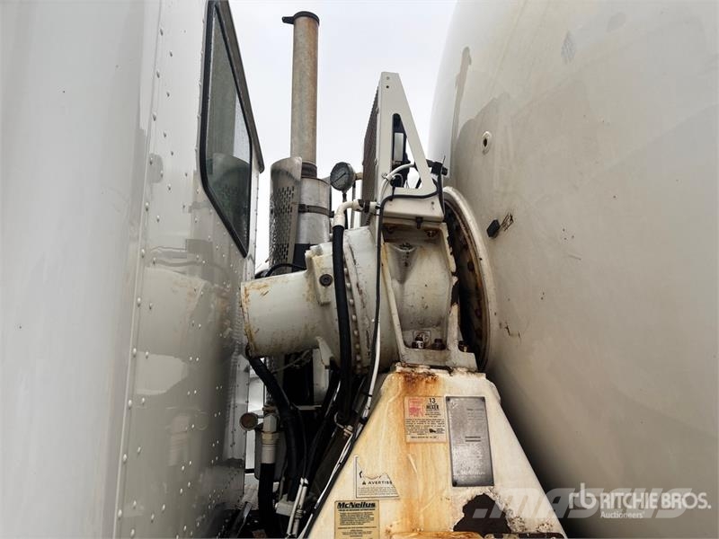 International 5600i Gruszki do betonu