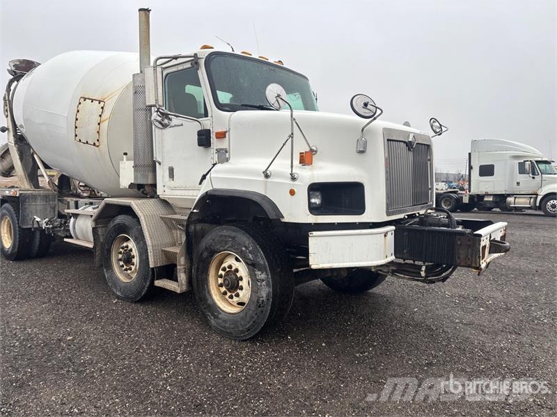 International 5600i Gruszki do betonu