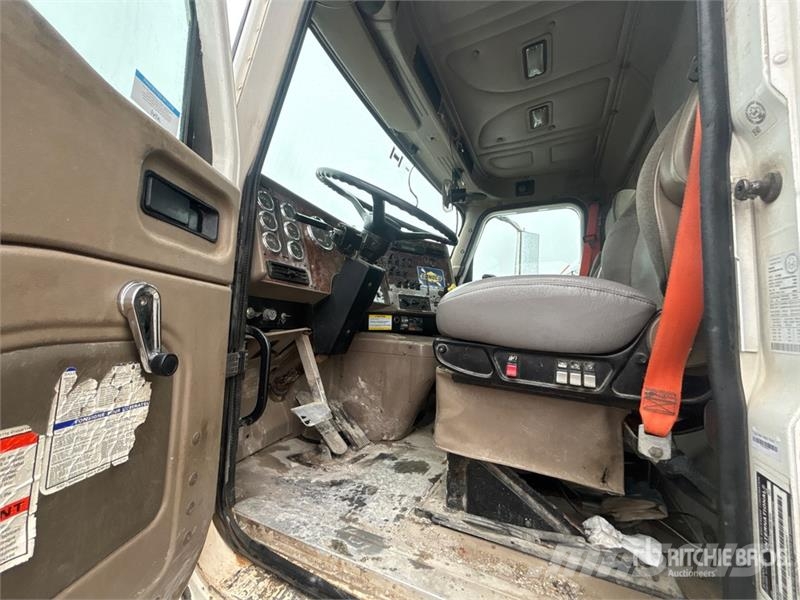 International 5600i Gruszki do betonu