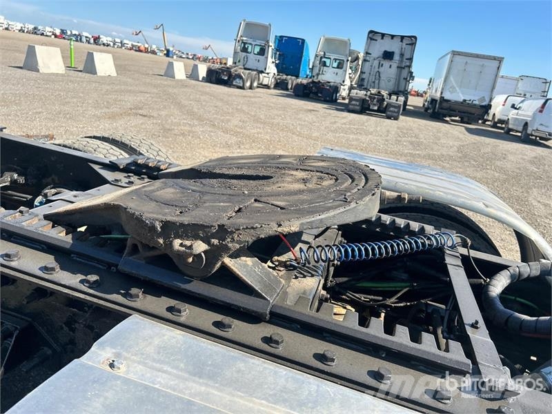 International 5900i وحدات الجر