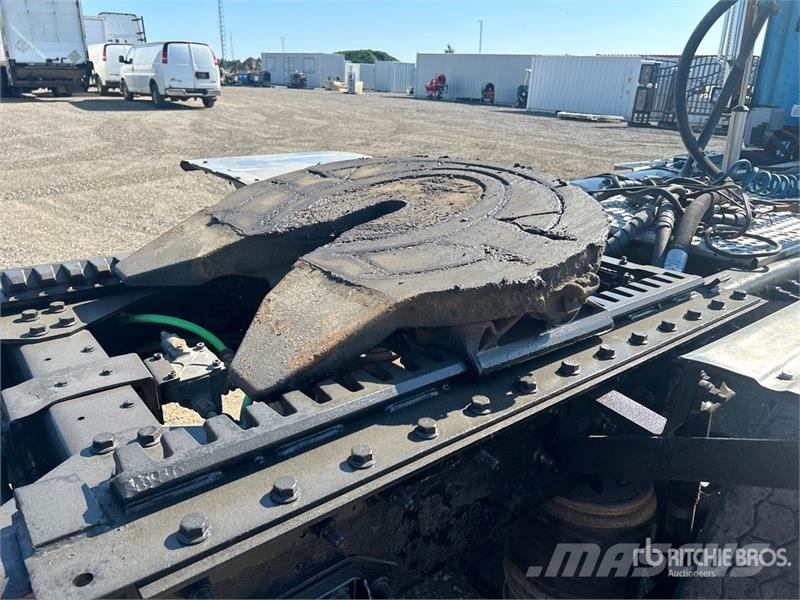 International 5900i وحدات الجر