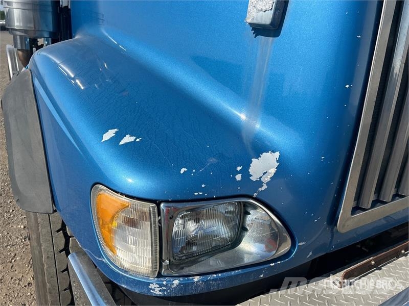 International 5900i وحدات الجر