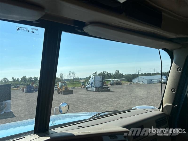 International 5900i وحدات الجر