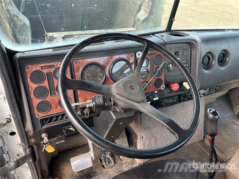International 6x4 T/A Day Cab Truck Tractor Traktorske jedinice