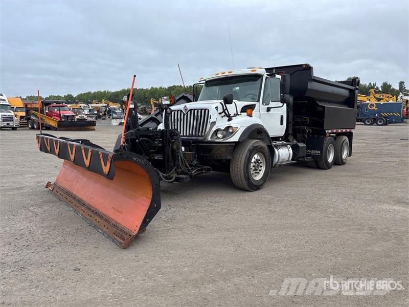 International 7400 Komunalna vozila