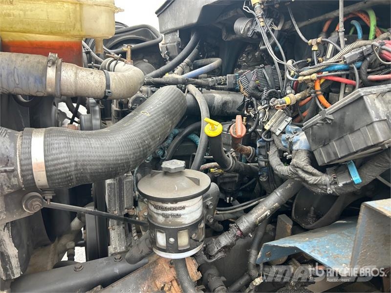 International 7400 Auto košare