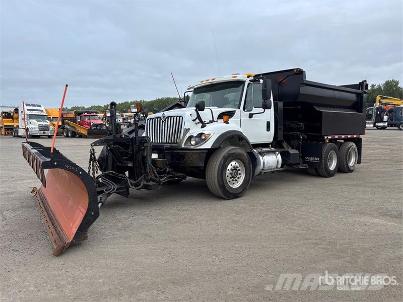 International 7400 Komunalna vozila