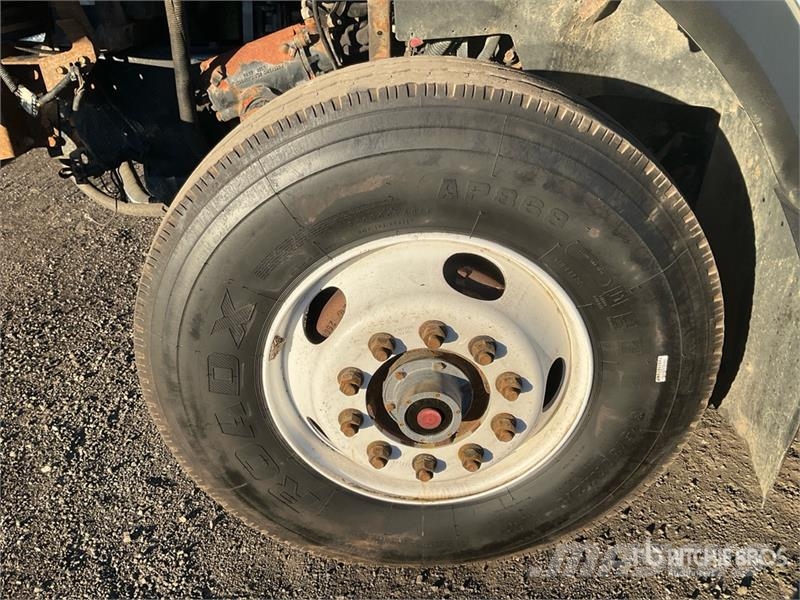 International 7400 Камиони за отпадъци