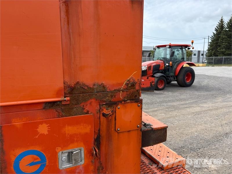 International 7400 Camion nacelle
