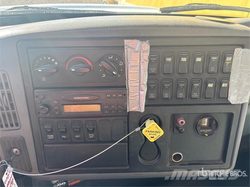 International 7400 Ūdens mašīnas