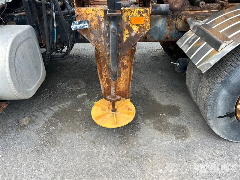 International 7400 Komunalna vozila