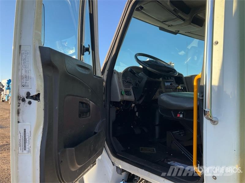 International 7400 Камиони за отпадъци