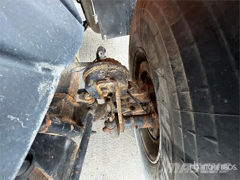 International 7400 Közúti karbantartó haszongépek