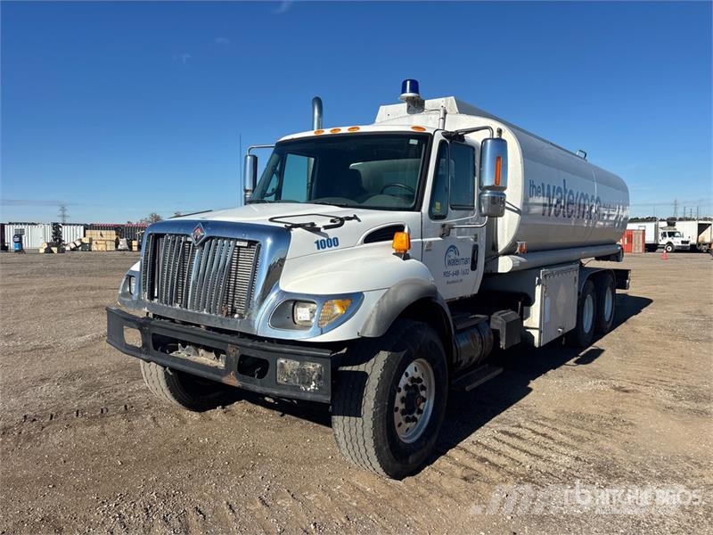 International 7400 Ūdens mašīnas