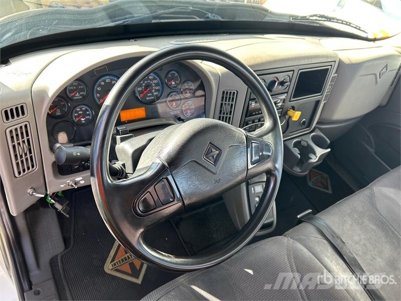 International 7400 Cabine en interieur