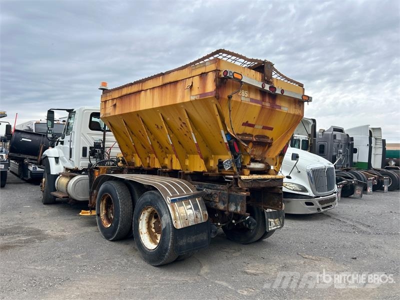 International 7400 Komunalna vozila
