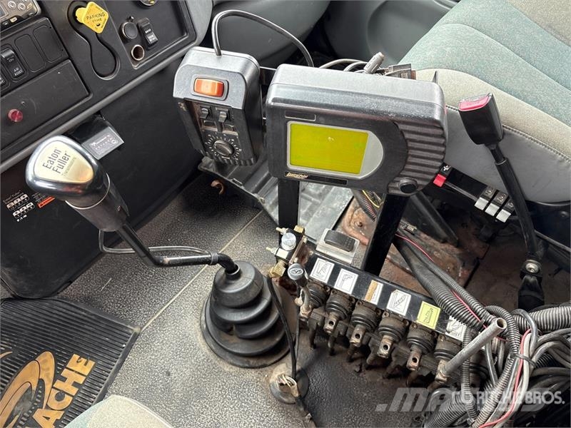 International 7400 Közúti karbantartó haszongépek