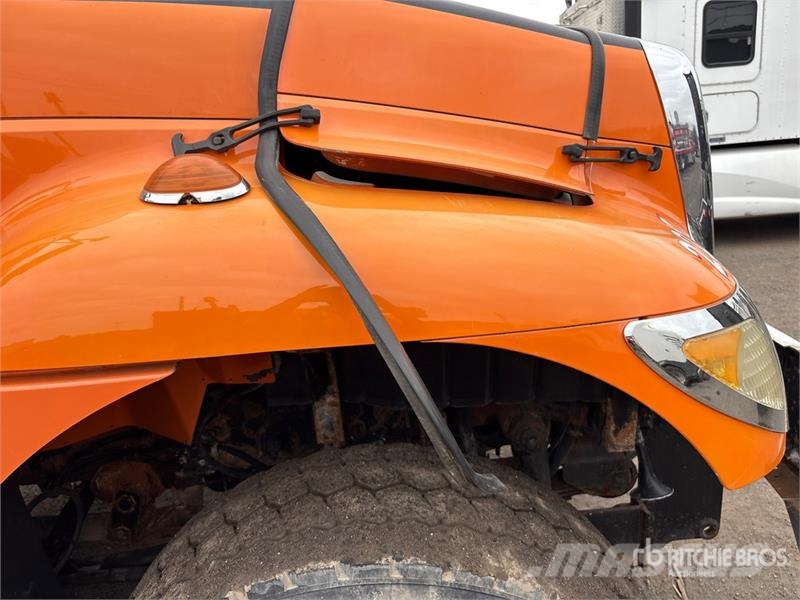 International 7400 Közúti karbantartó haszongépek
