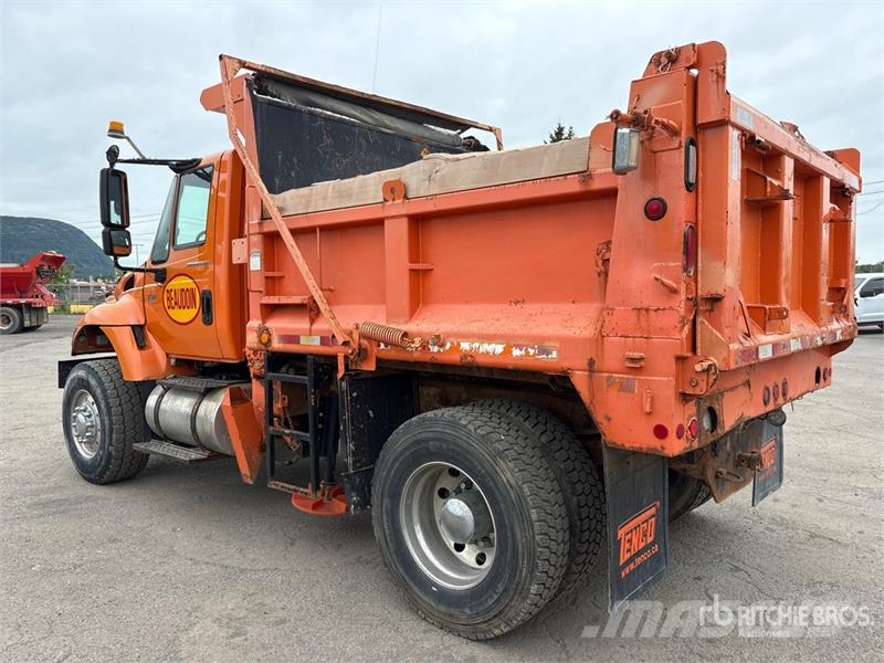 International 7400 Közúti karbantartó haszongépek