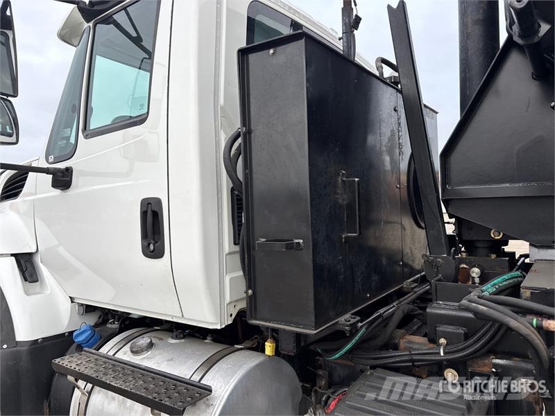 International 7400 Komunalna vozila