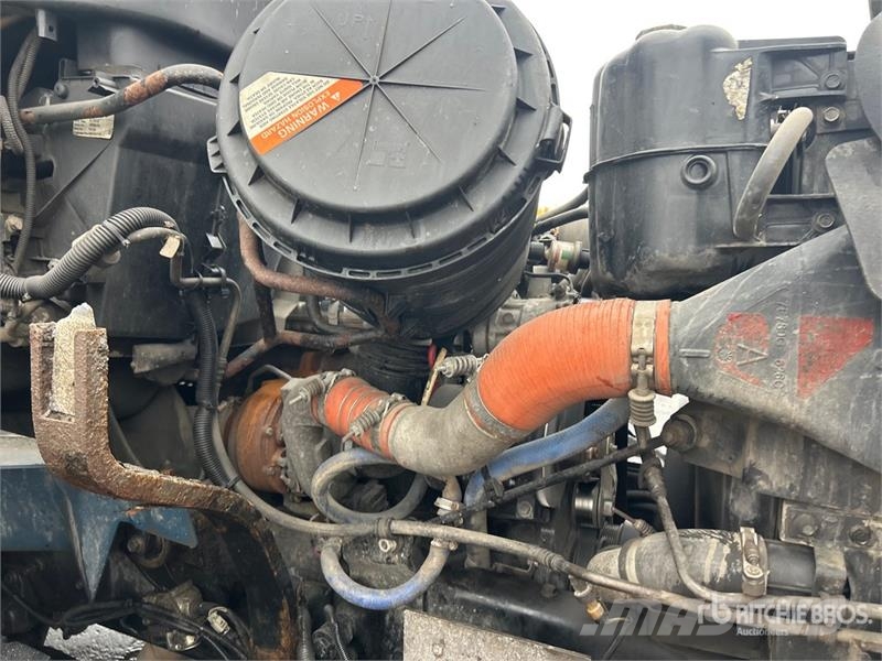 International 7400 Auto košare