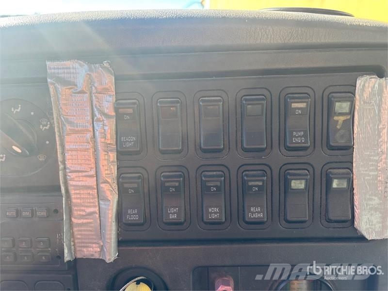 International 7400 Ūdens mašīnas
