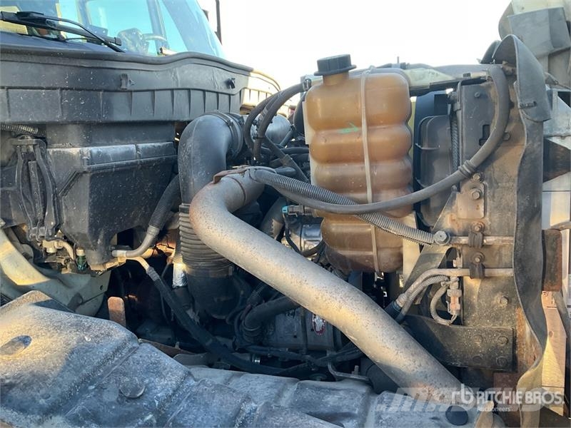 International 7400 Камиони за отпадъци