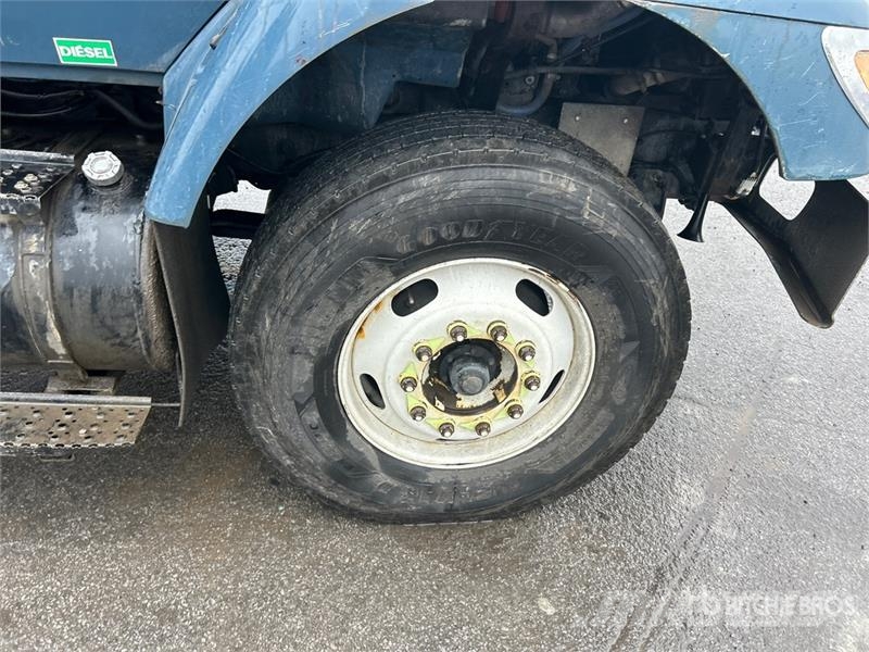 International 7400 Auto košare